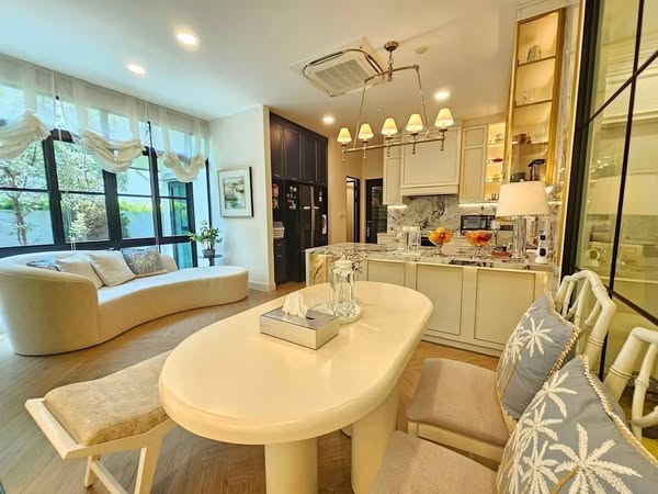 Luxury Villa For Rent