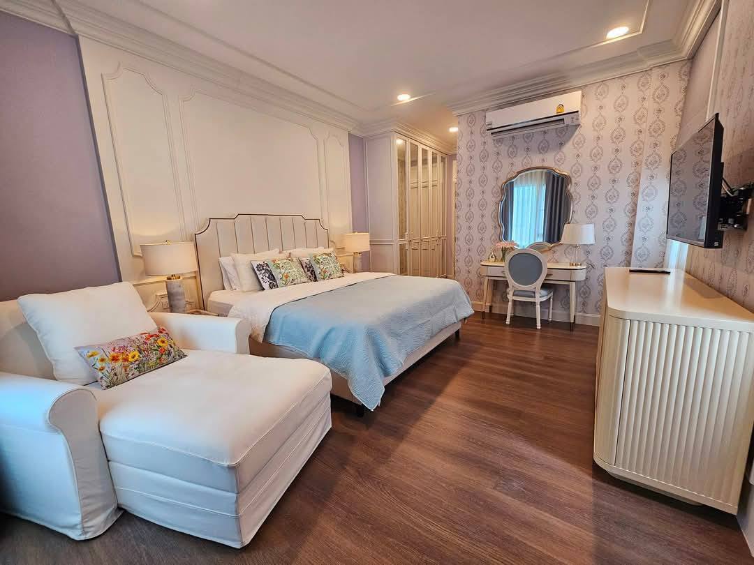 Luxury Villa For Rent
