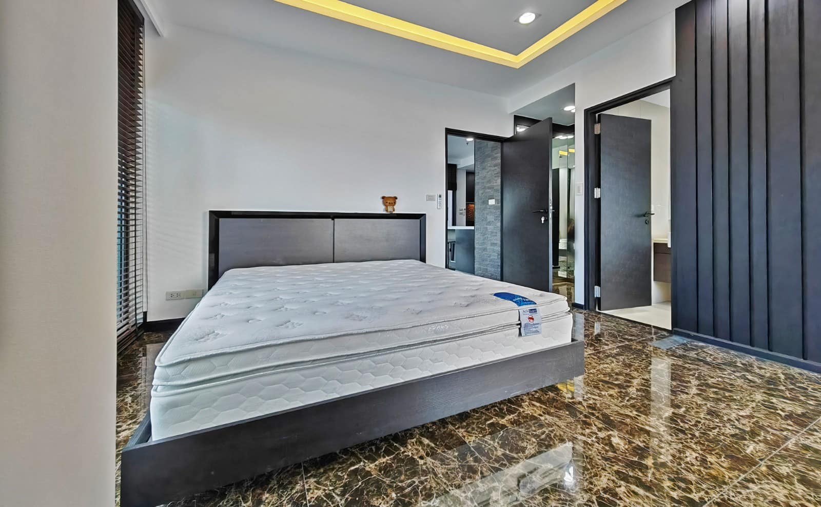 One Bedroom Condo For Rent