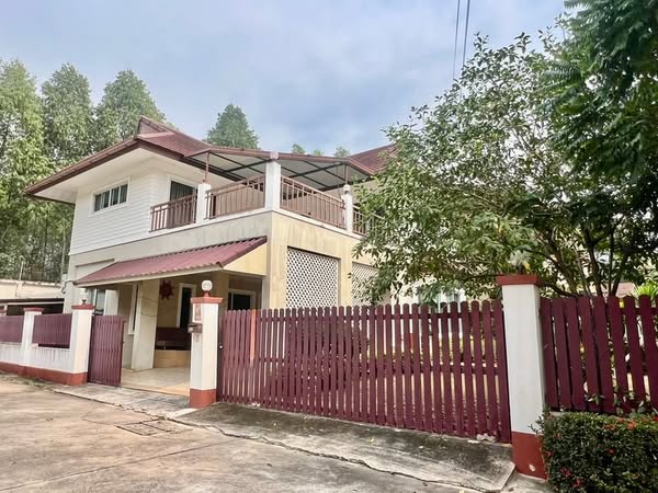Detached House for Rent