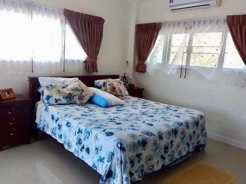 Detached House for Rent