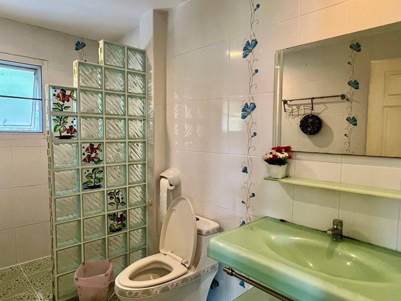 Detached House for Rent