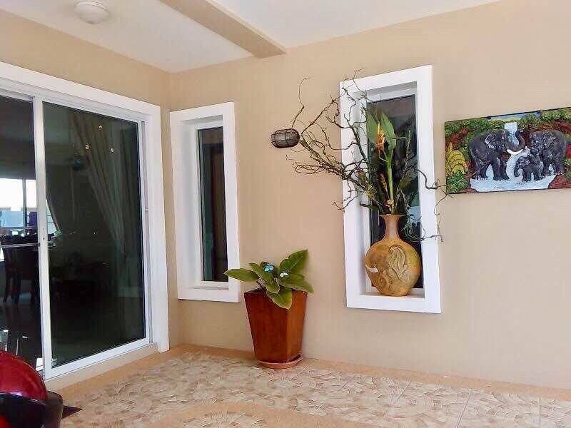 Detached House for Rent