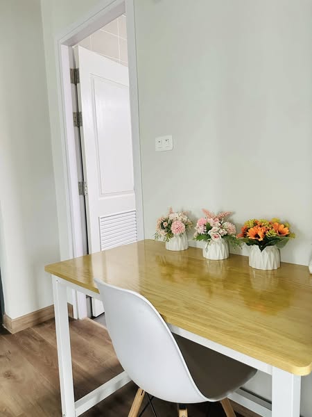 Beautiful Detached House For Rent