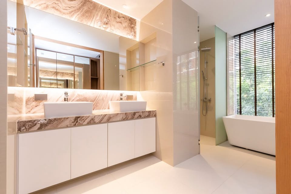 Luxury Four Bedroom Apartment For Rent
