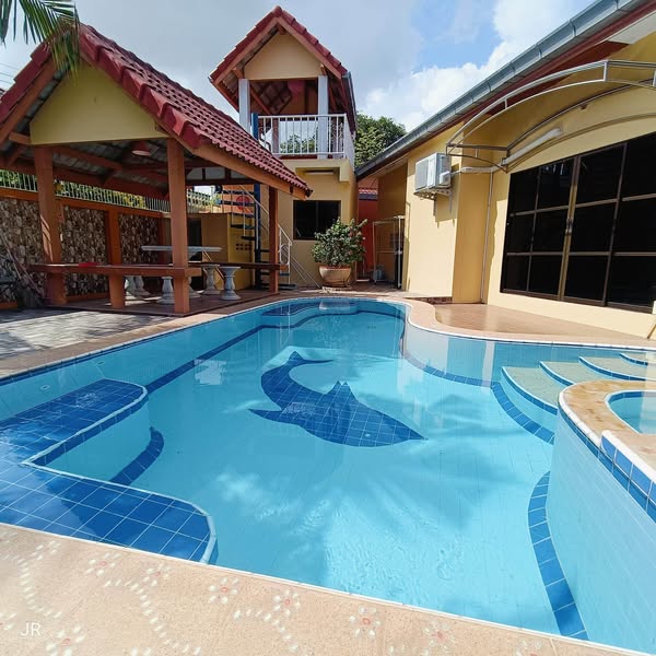 Pool Villa For Rent