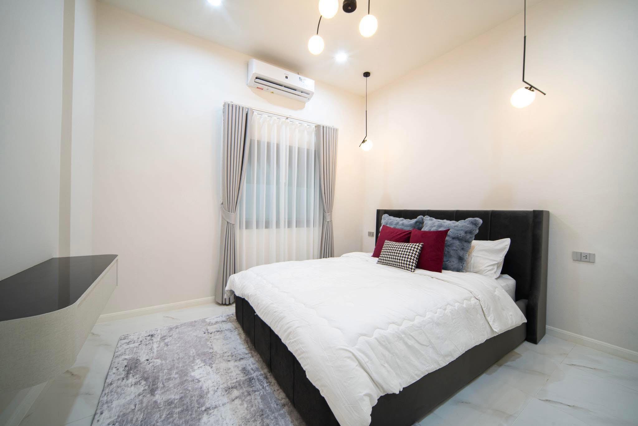 Single-Storey House For Sale