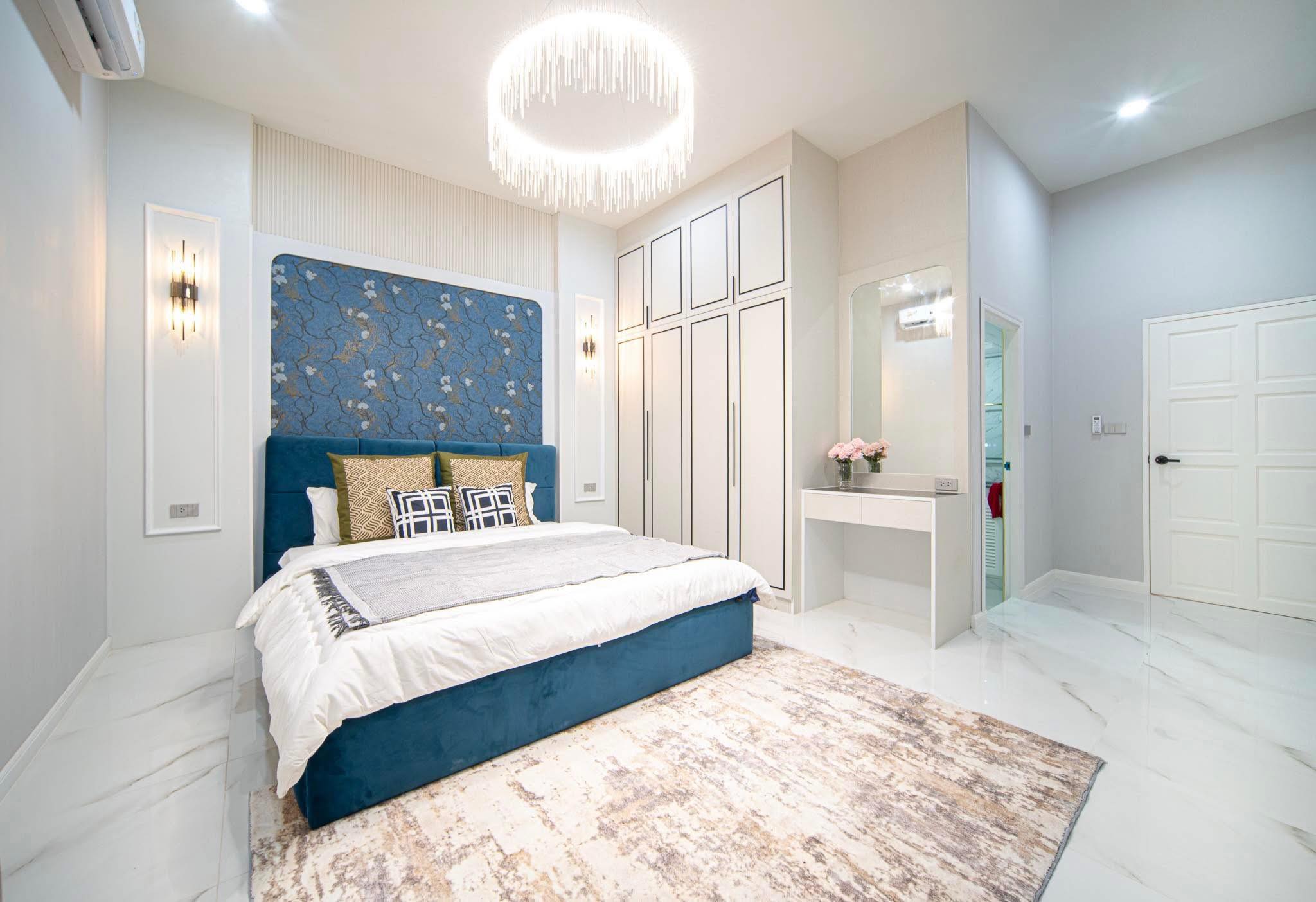 Single-Storey House For Sale