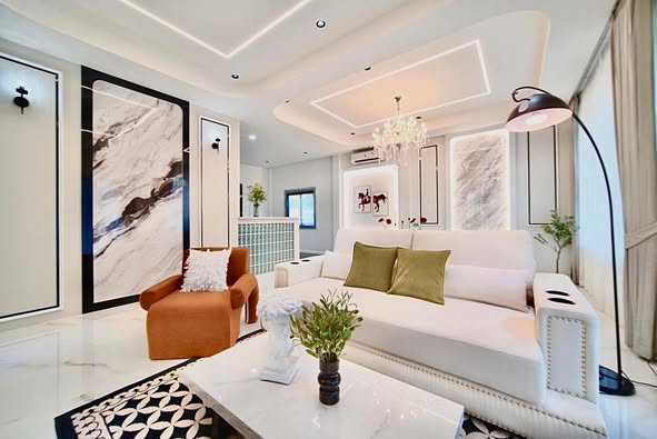 Single-Storey House For Sale