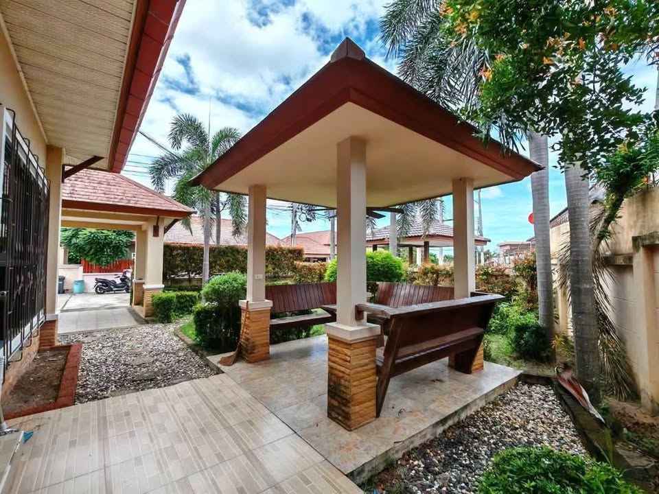 Beautiful Pool Villa For Sale