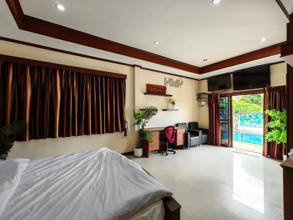 Beautiful Pool Villa For Sale