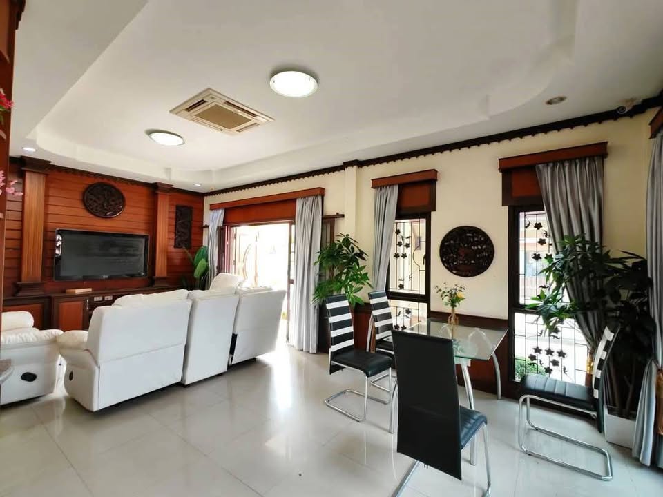 Beautiful Pool Villa For Sale