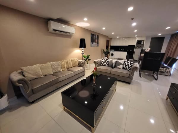 Large One Bedroom Apartment For Rent