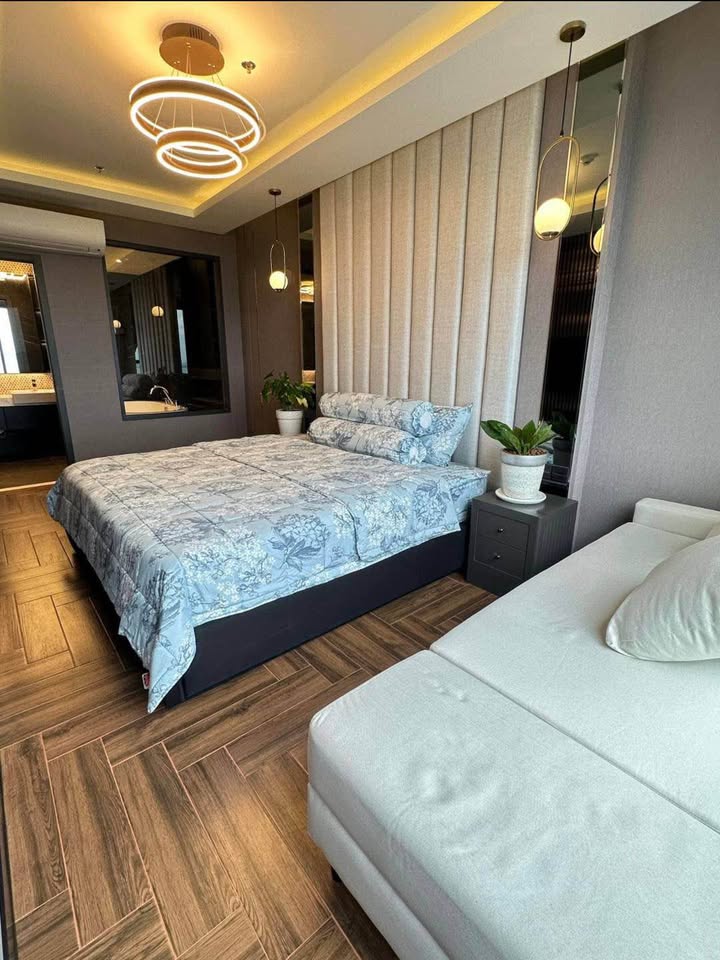 Penthouse with Jacuzzi For Rent