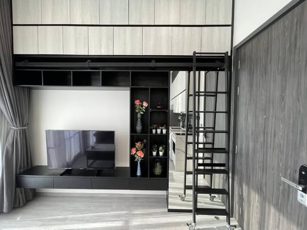 One Bedroom Condo For Rent