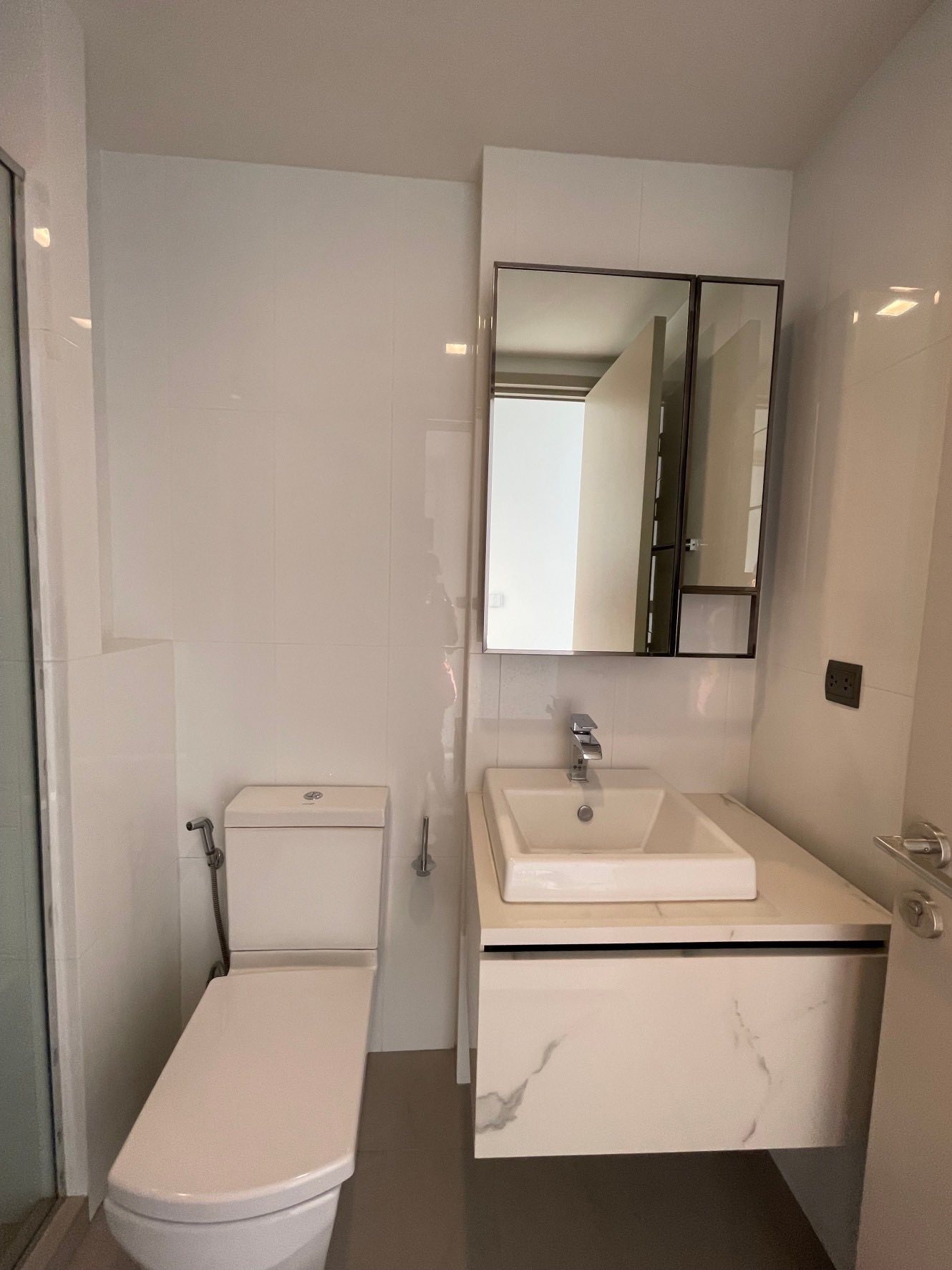 One Bedroom Condo For Rent