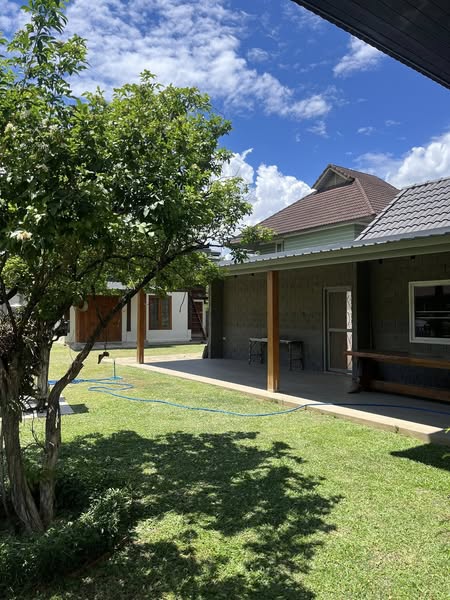 Detached House for Rent