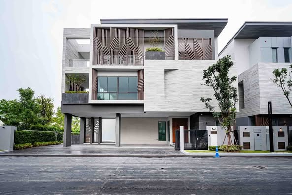 The Gentry Pattanakarn 2 For Rent
