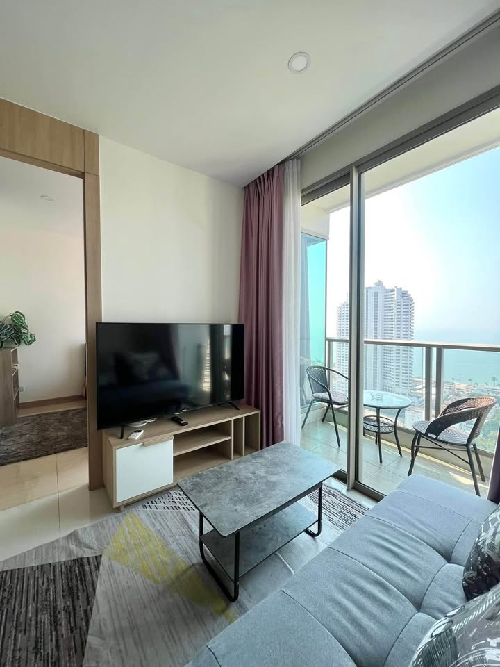 One Bedroom Condo For Rent
