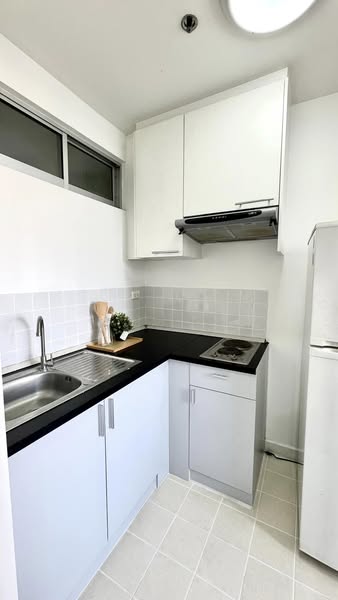 One Bedroom Condo For Rent