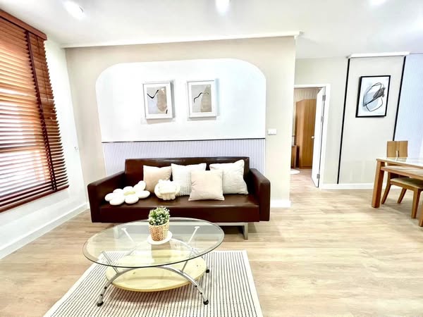 One Bedroom Condo For Rent