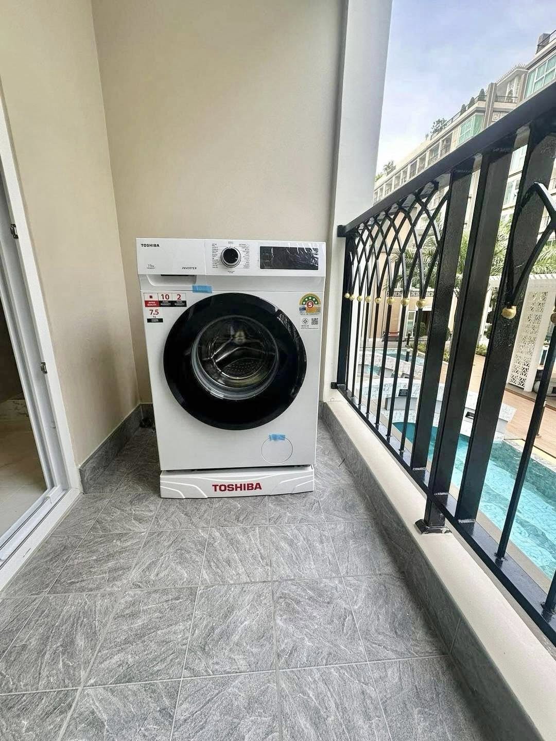 One Bedroom Condo For Rent