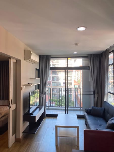 One Bedroom Condo For Rent