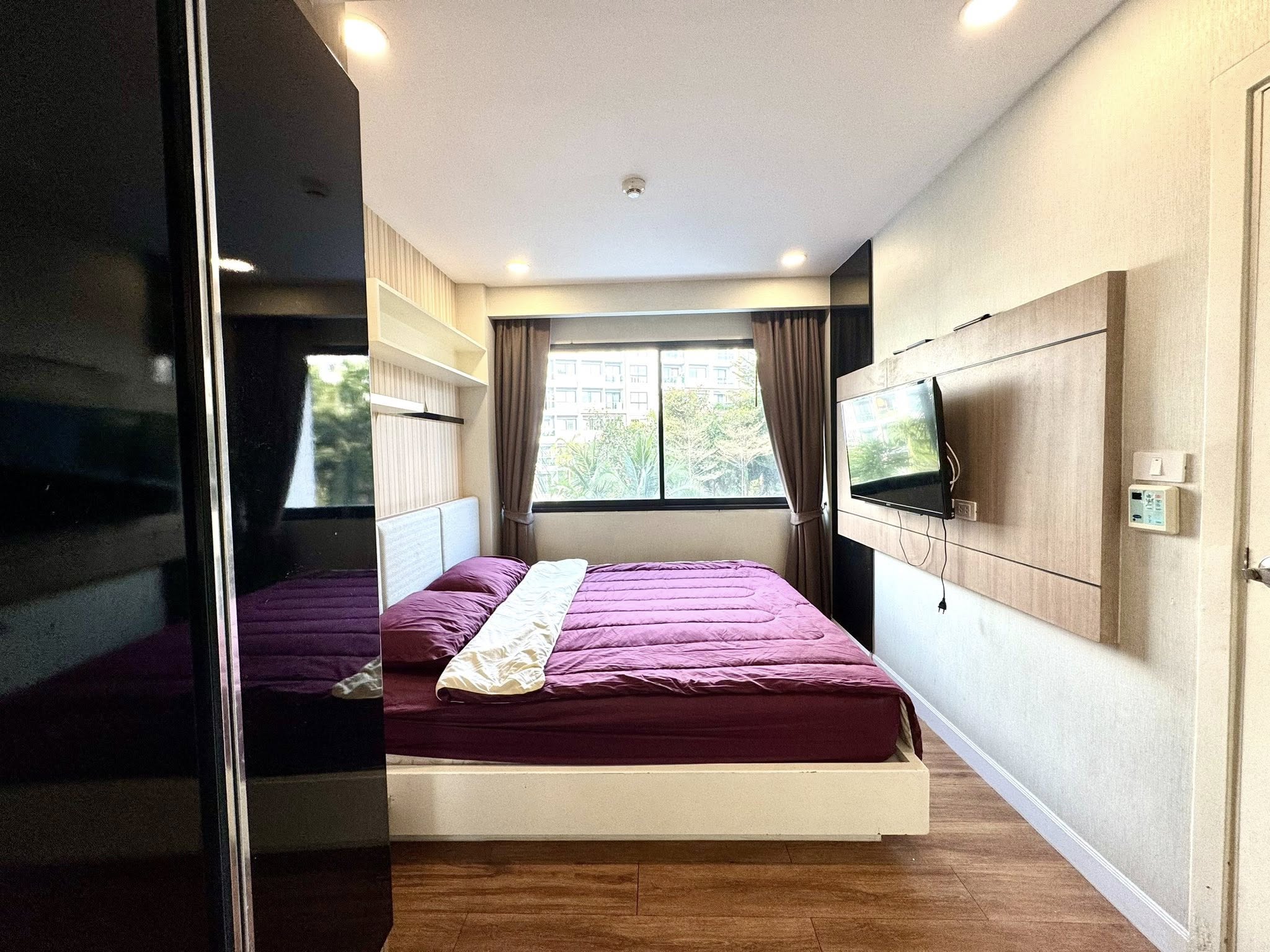 One Bedroom Condo For Rent