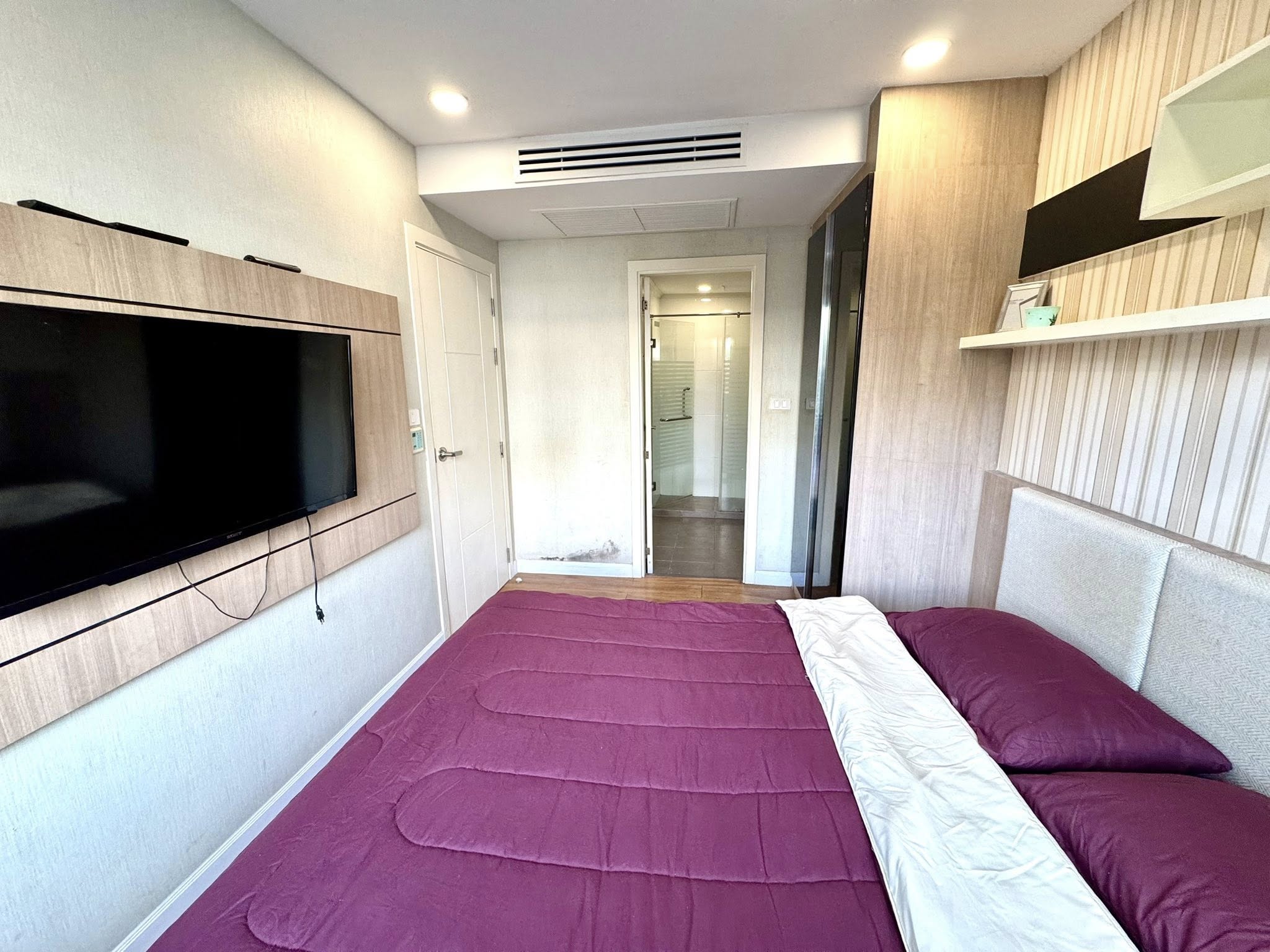 One Bedroom Condo For Rent