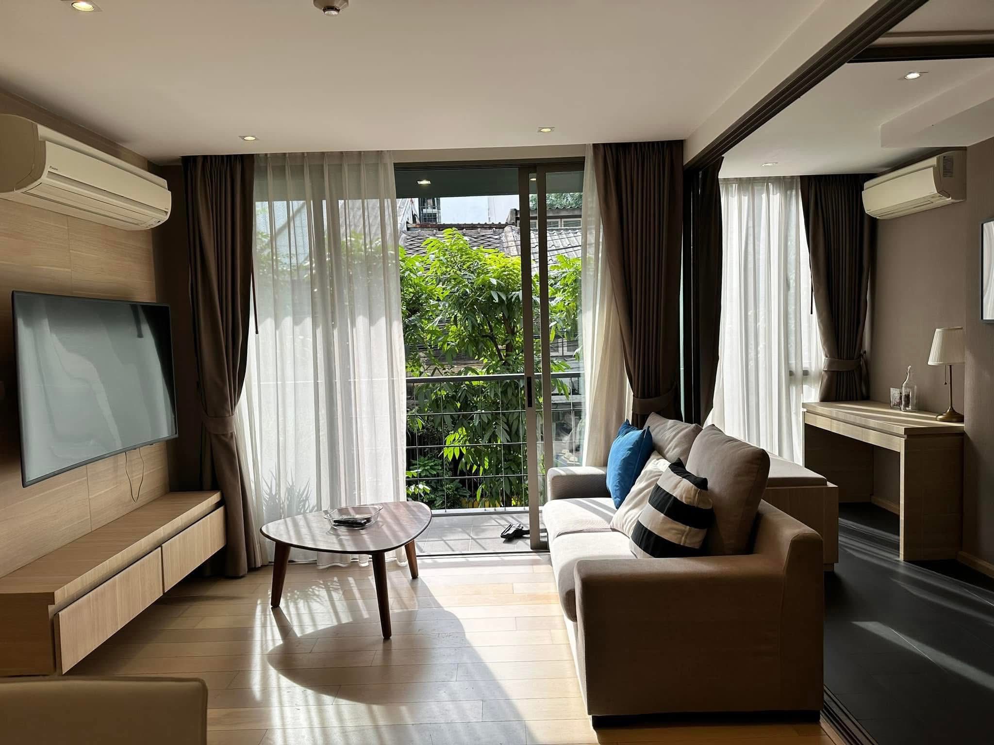 One Bedroom Condo For Rent
