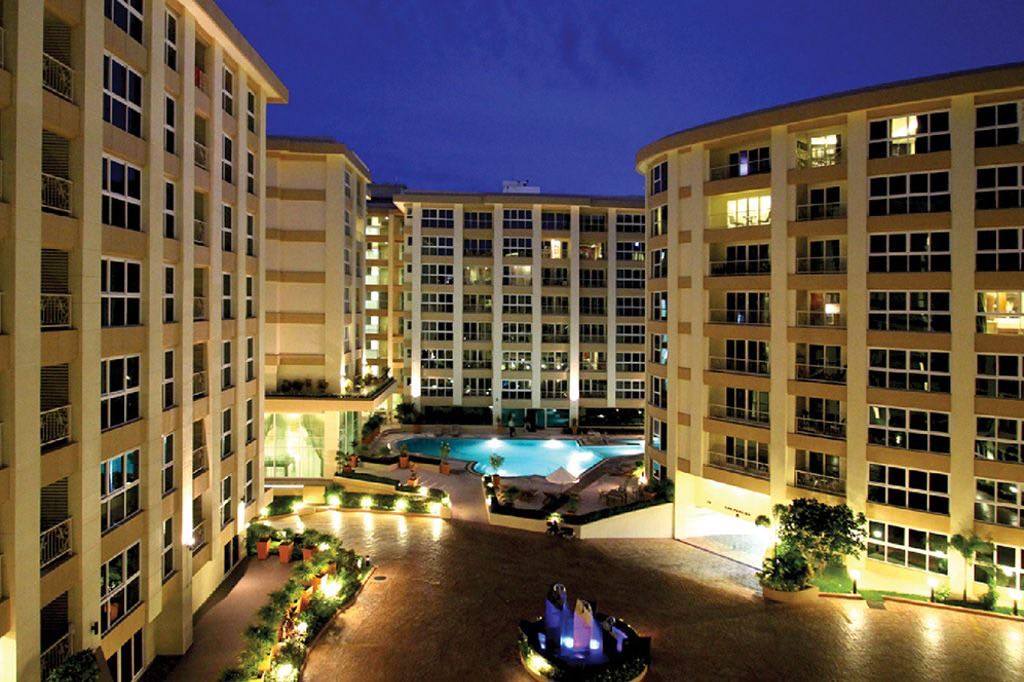 Large Four Bedrooms Condo For Sale