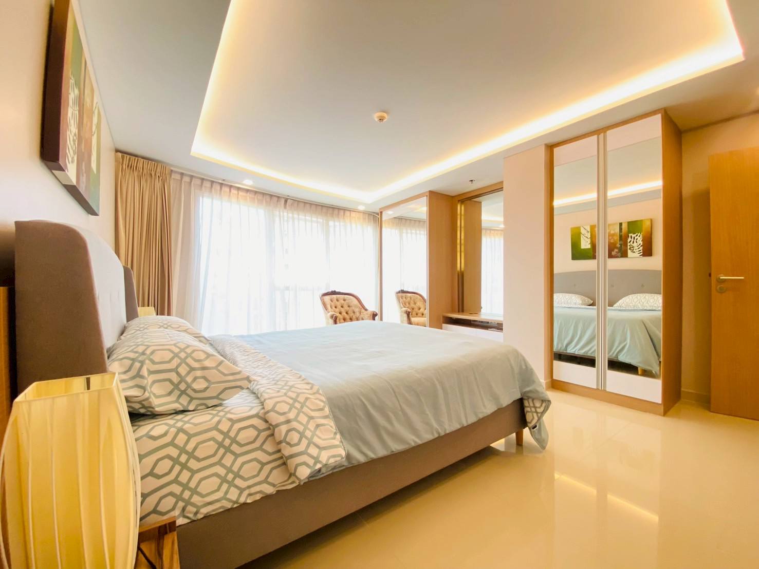 Large Four Bedrooms Condo For Sale