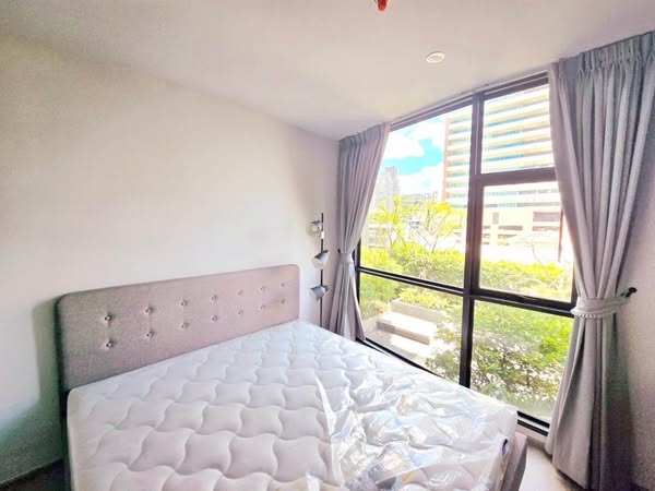 One Bedroom Condo For Rent