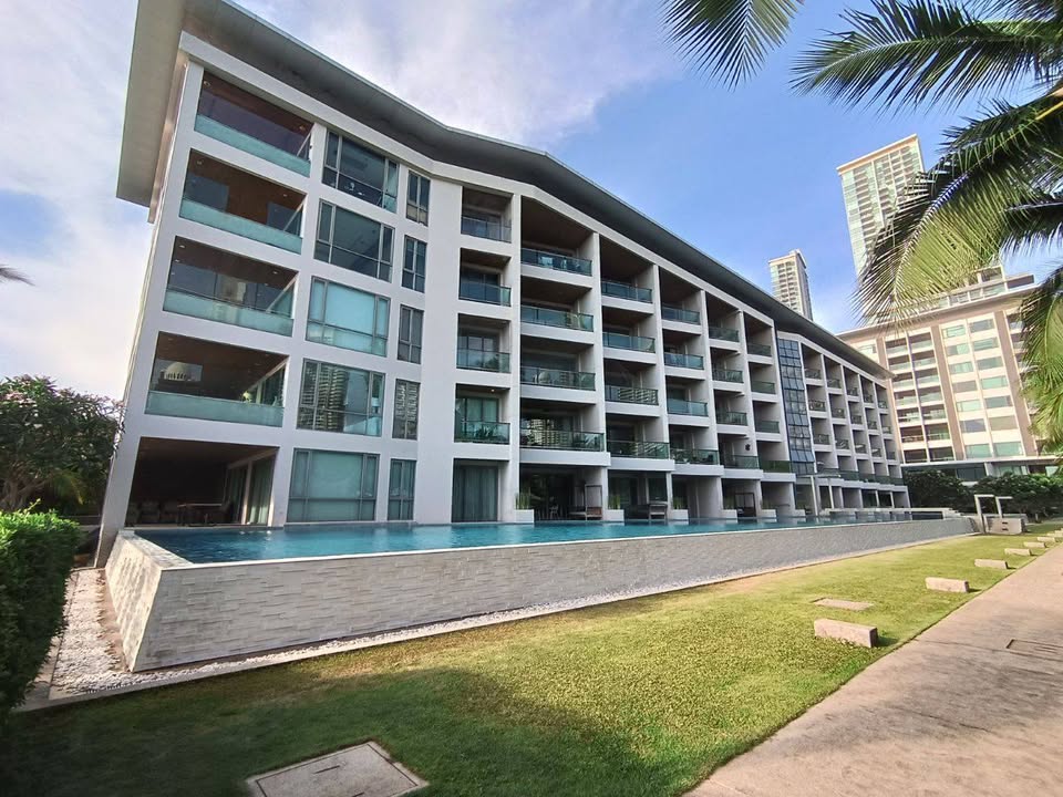 Large Three Bed Room Apartment For Sale
