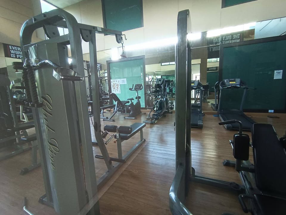 Large Three Bed Room Apartment For Sale