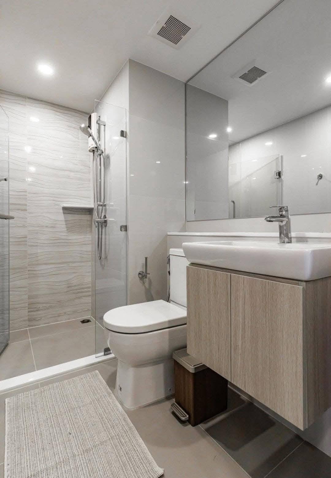Duplex Two Bedroom Apartment For Rent 