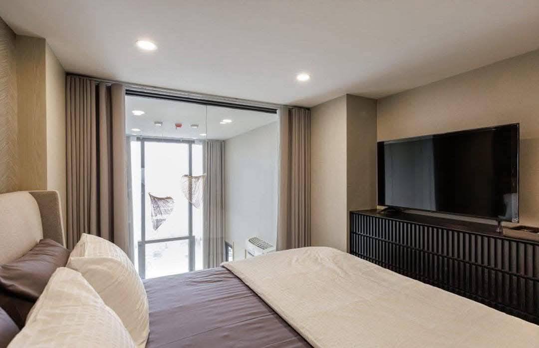 Duplex Two Bedroom Apartment For Rent 