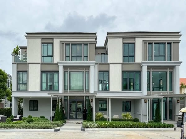 Townhouse For Rent