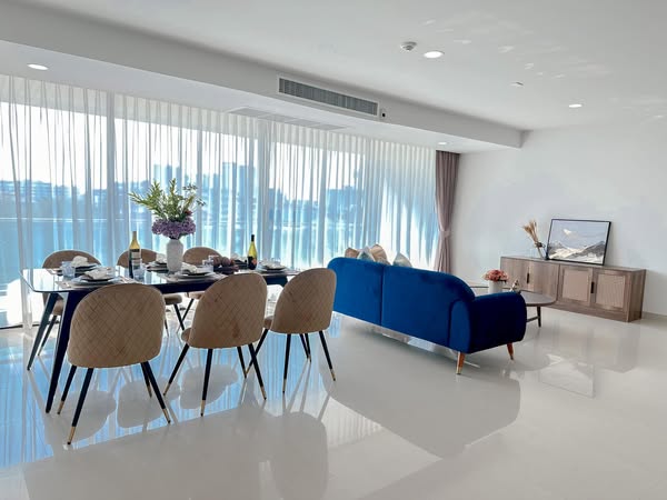 Large One Bedroom Apartment For Sale