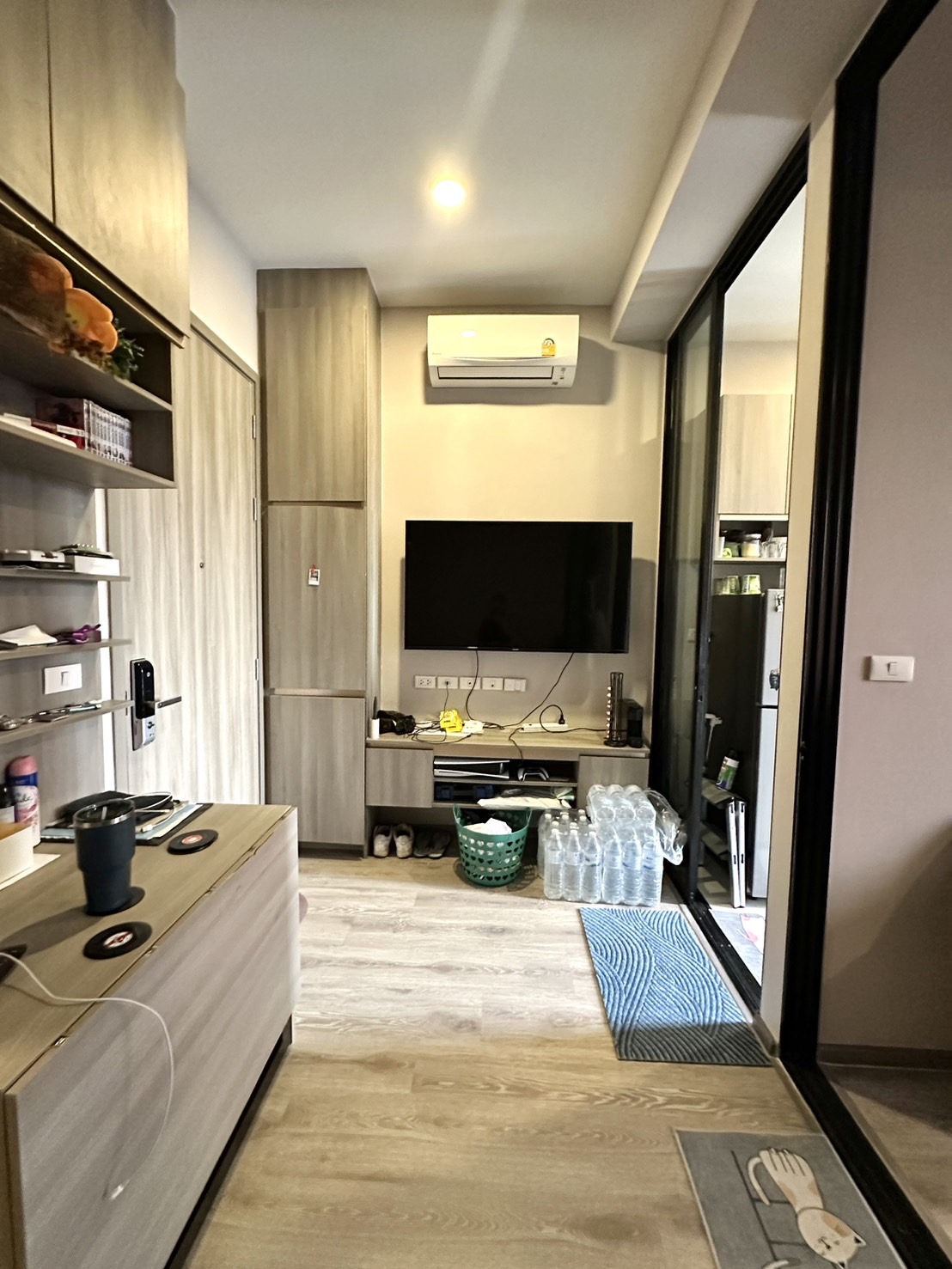 One Bedroom Condo For Rent