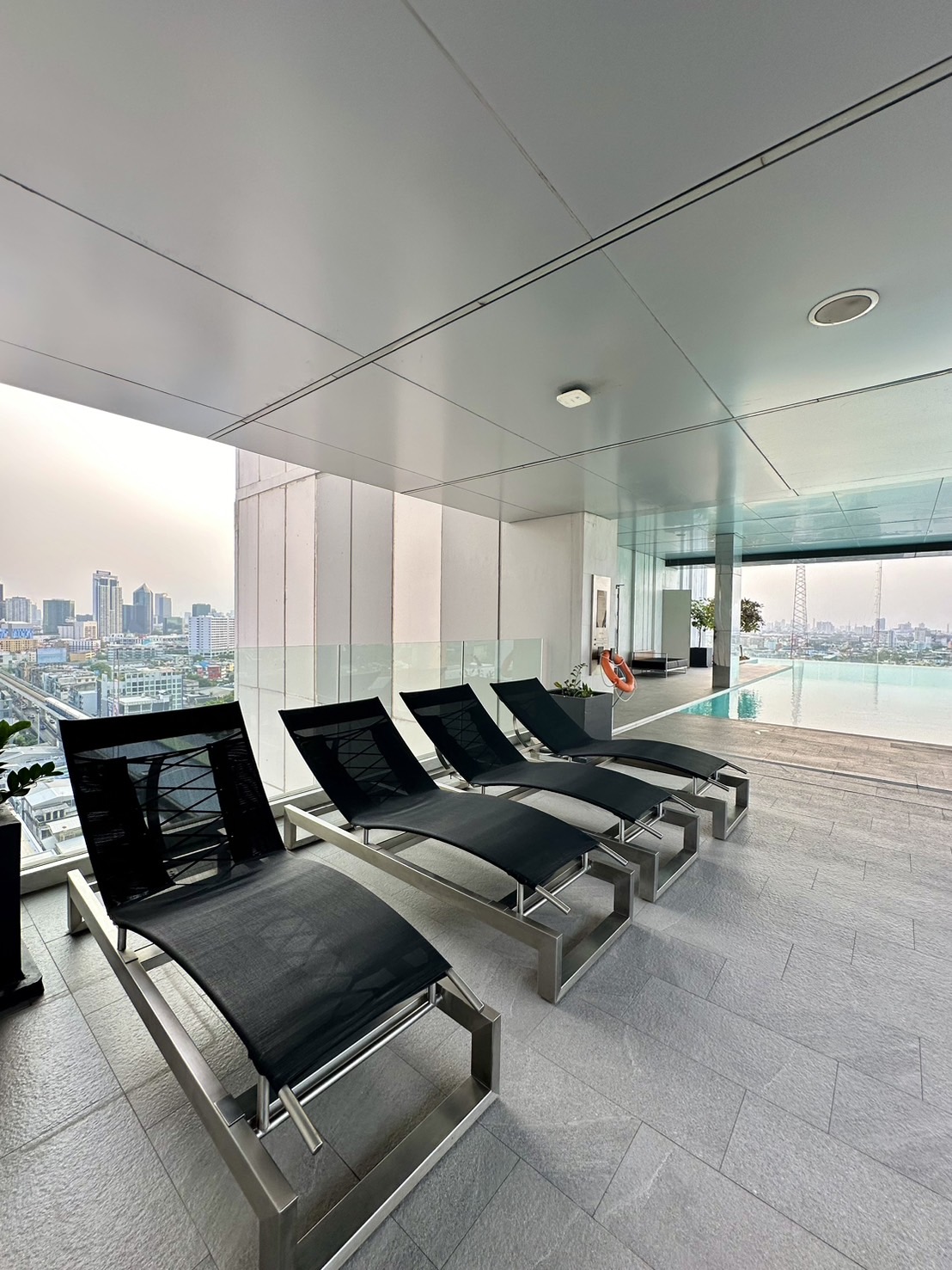 One Bedroom Condo For Rent