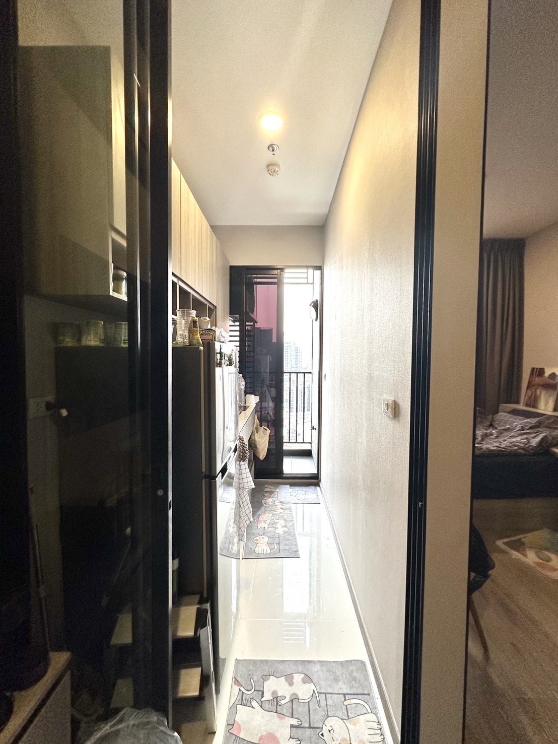 One Bedroom Condo For Rent