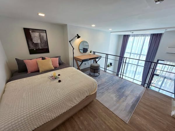 Duplex One Bedroom Apartment For Rent 