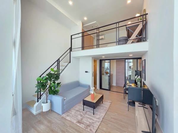 Duplex One Bedroom Apartment For Rent 