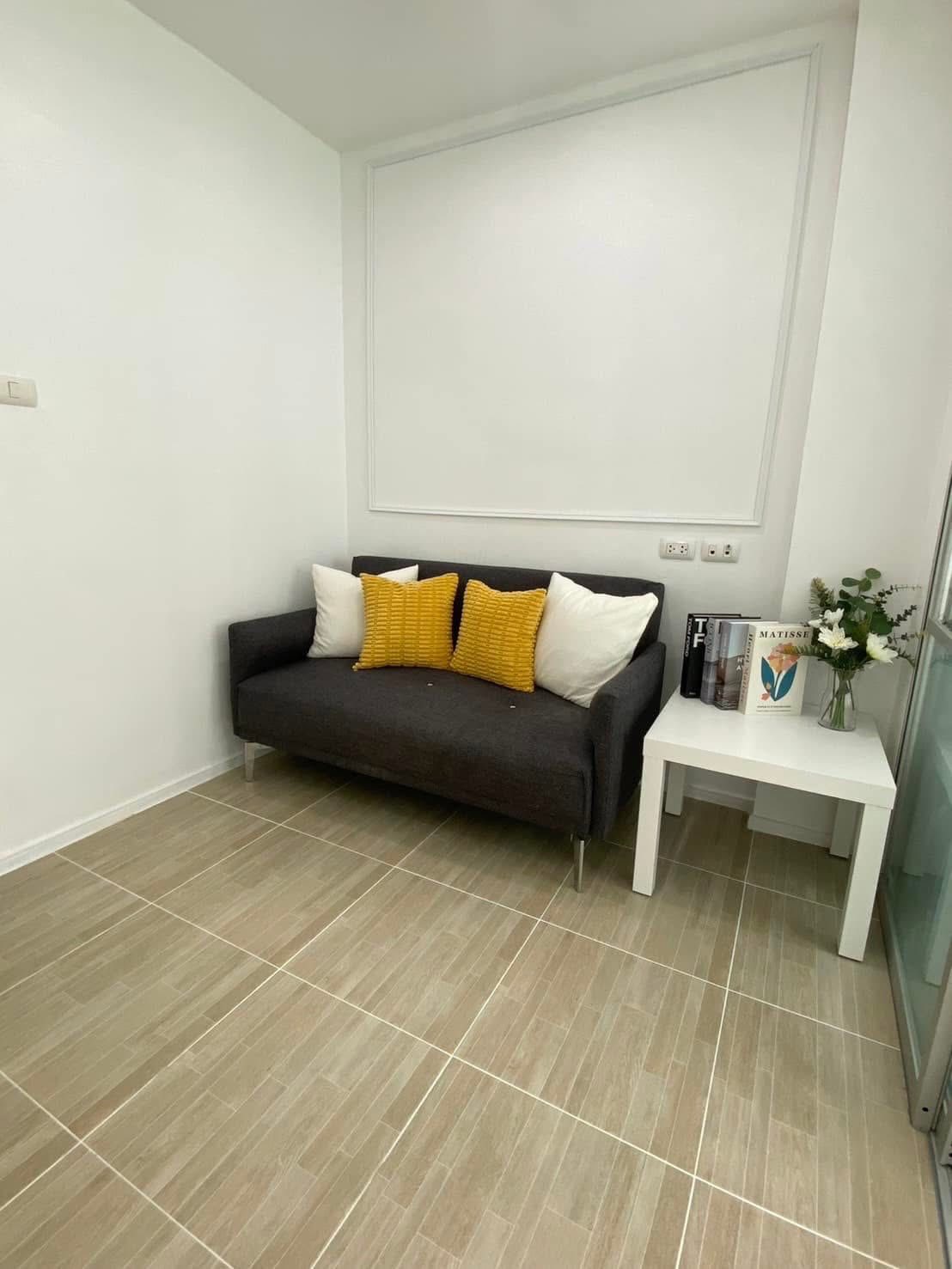 One Bedroom Condo For Rent