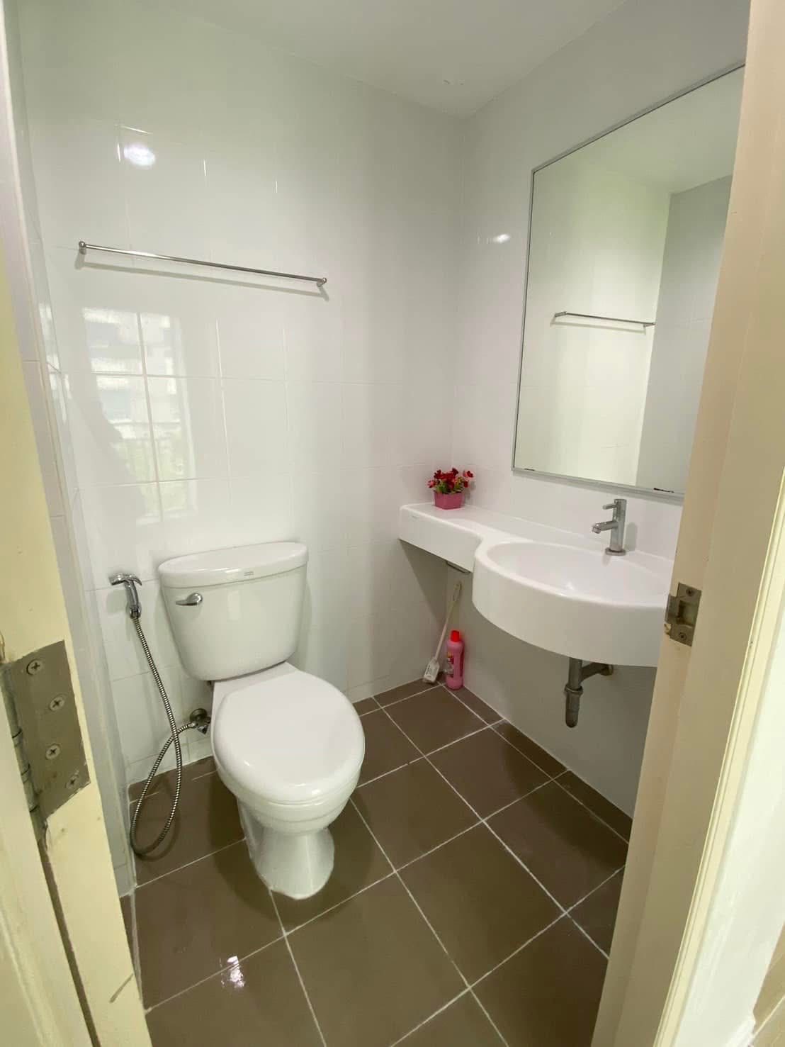 One Bedroom Condo For Rent