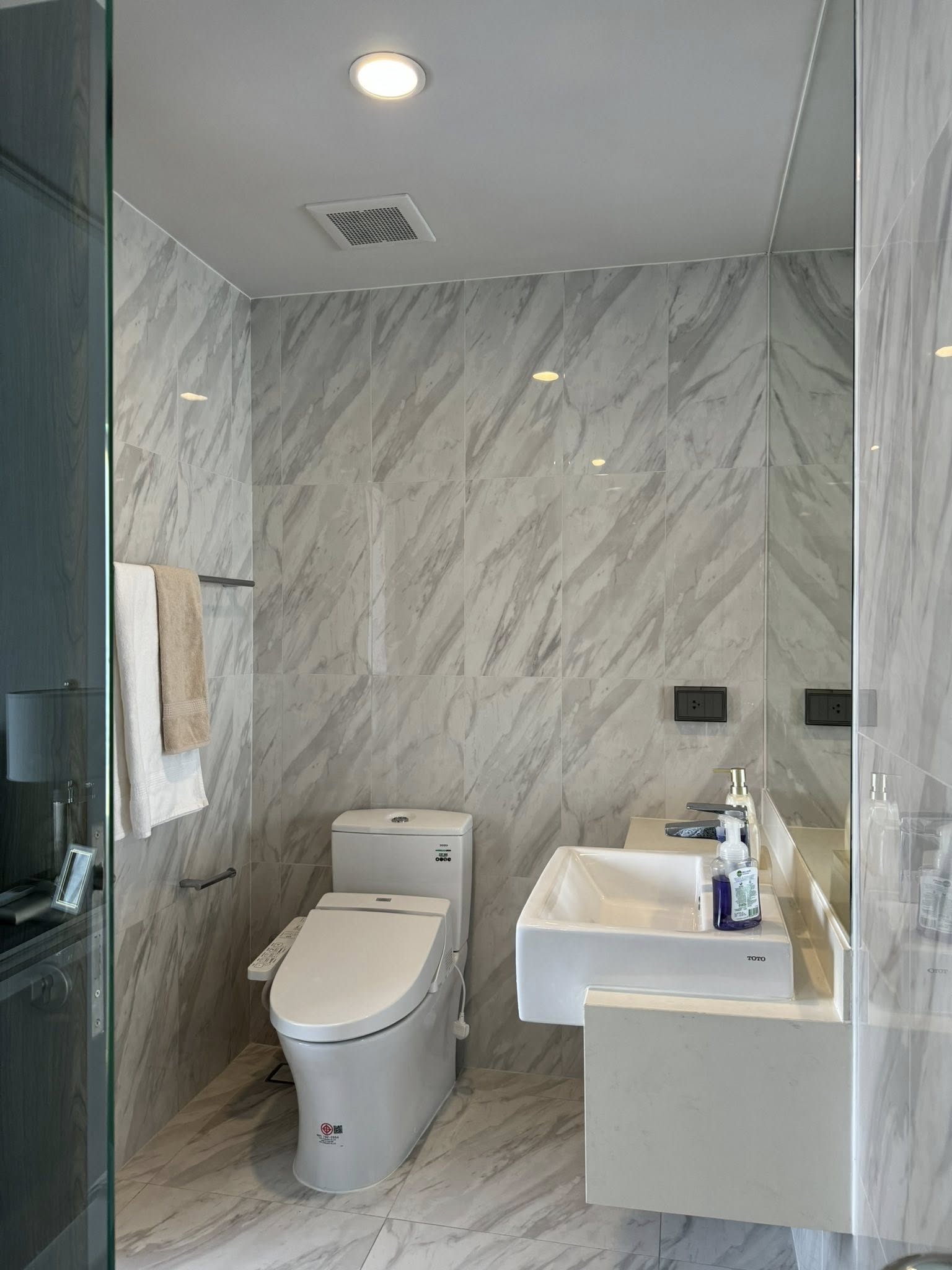 One Bedroom Condo For Rent