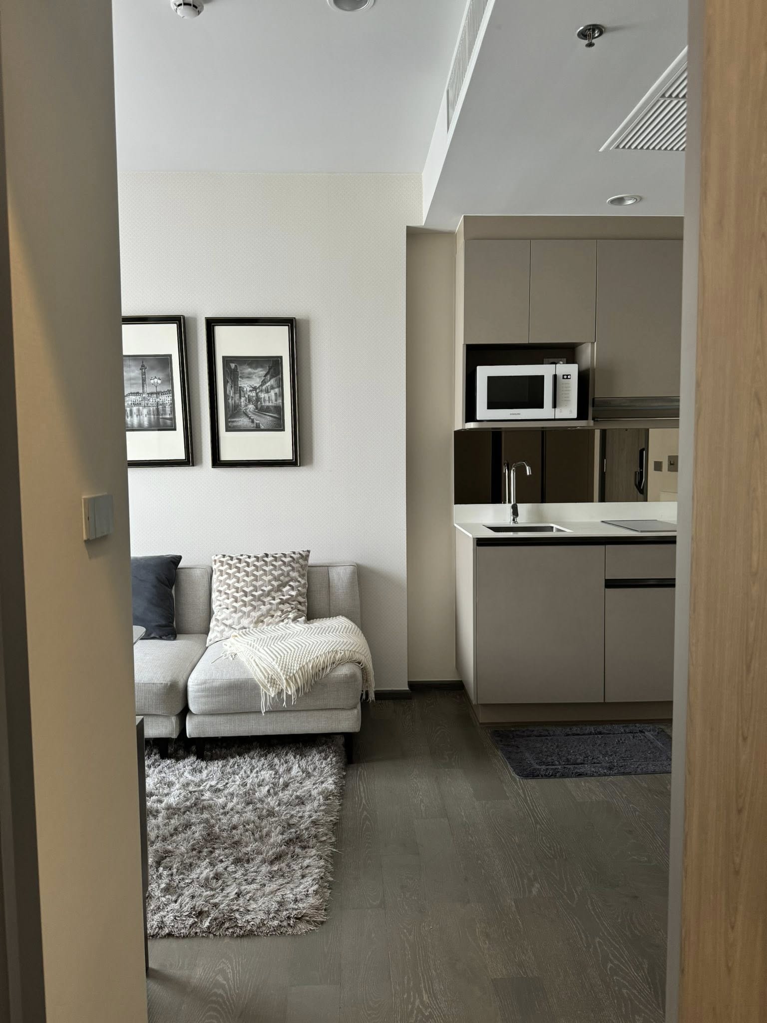 One Bedroom Condo For Rent