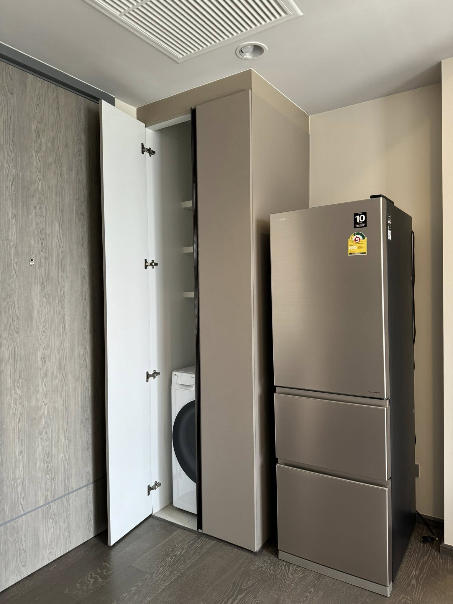 One Bedroom Condo For Rent