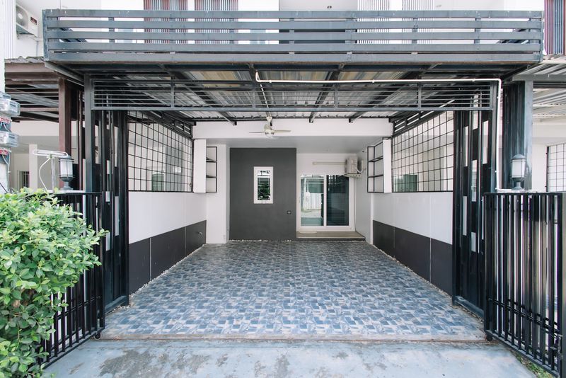 Townhouse for Sale